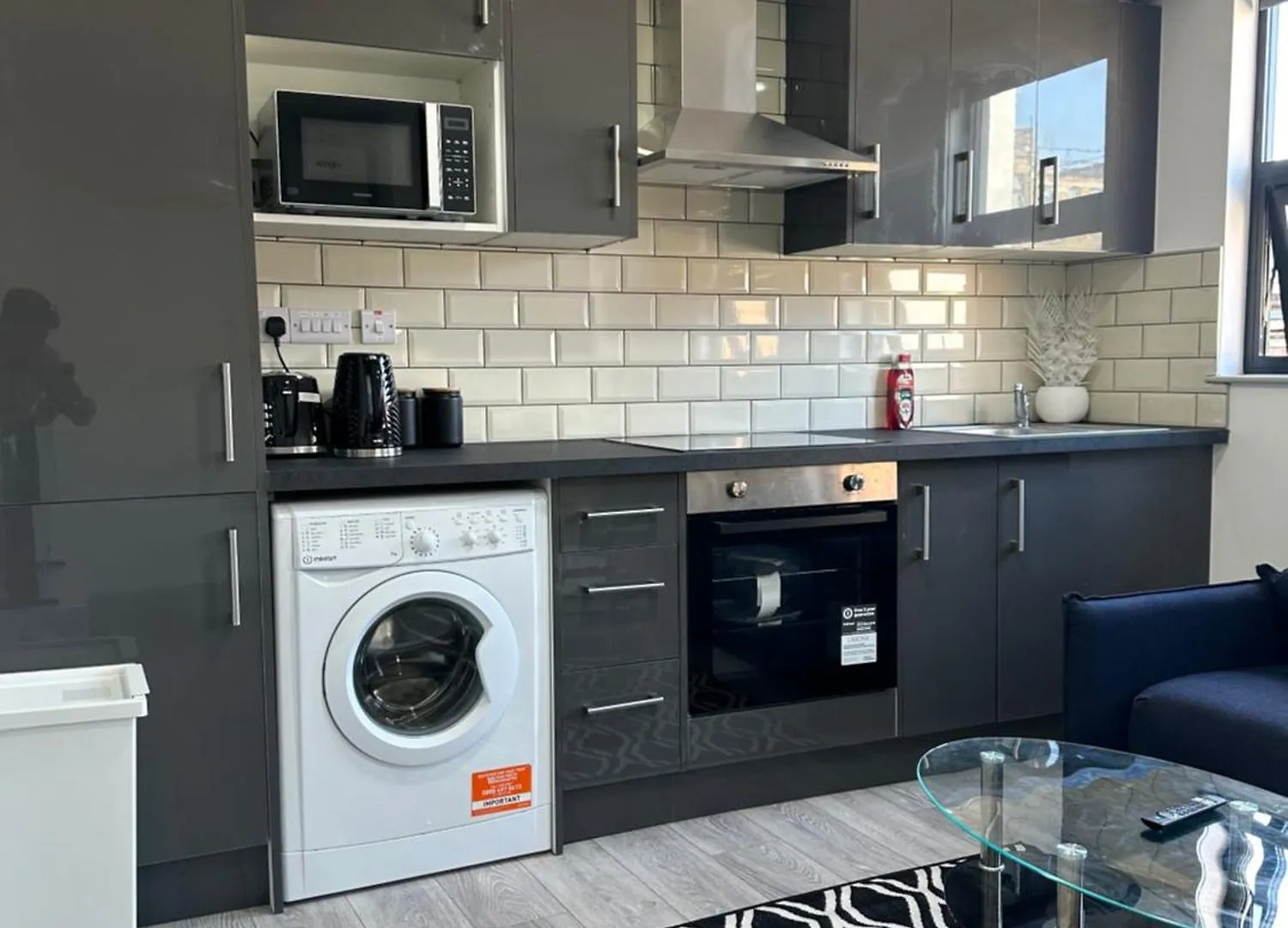 Modern 3 Bedroom With 2 Bathroom In Central London Apartment